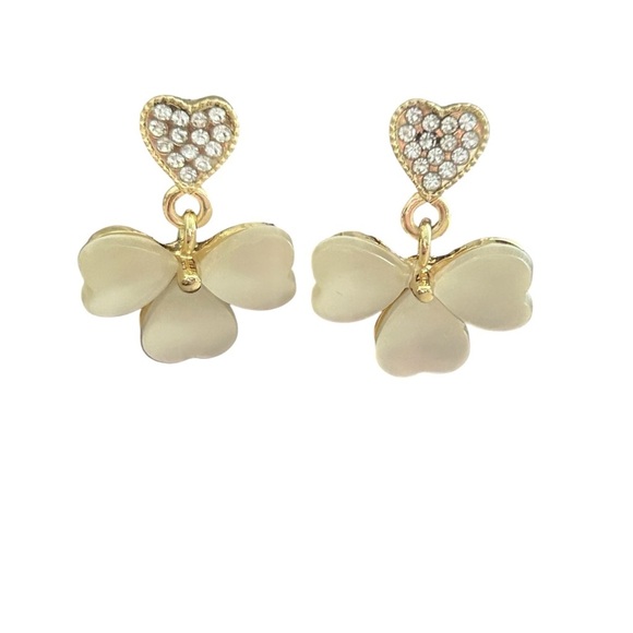 Gold Heart Rhinestone Dangle Earrings with White Petal Flowers - Picture 1 of 4
